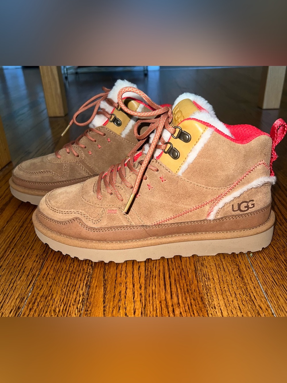 Ugg Highland Hi Heritage Suede in chestnut (new)